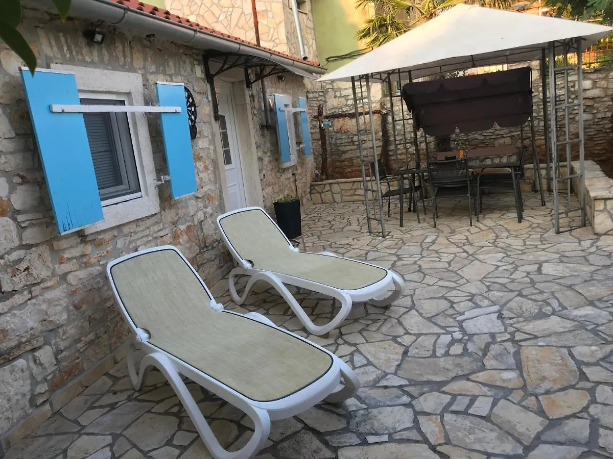 Holiday House Carpe Diem Pula Apartmán